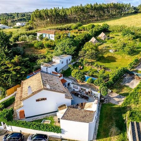The Far End Surf House - Surf & Yoga Holidays Lourinhã Exterior foto