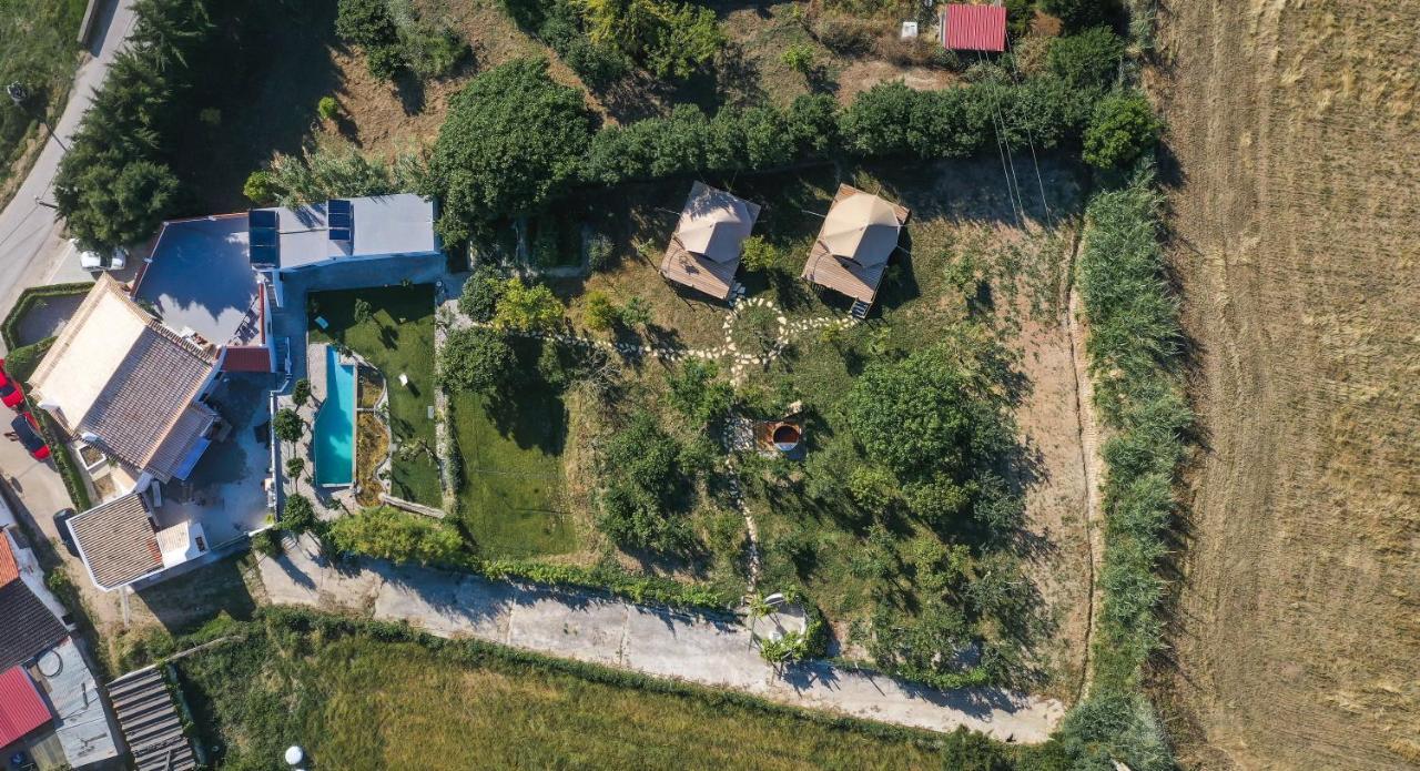 The Far End Surf House - Surf & Yoga Holidays Lourinhã Exterior foto