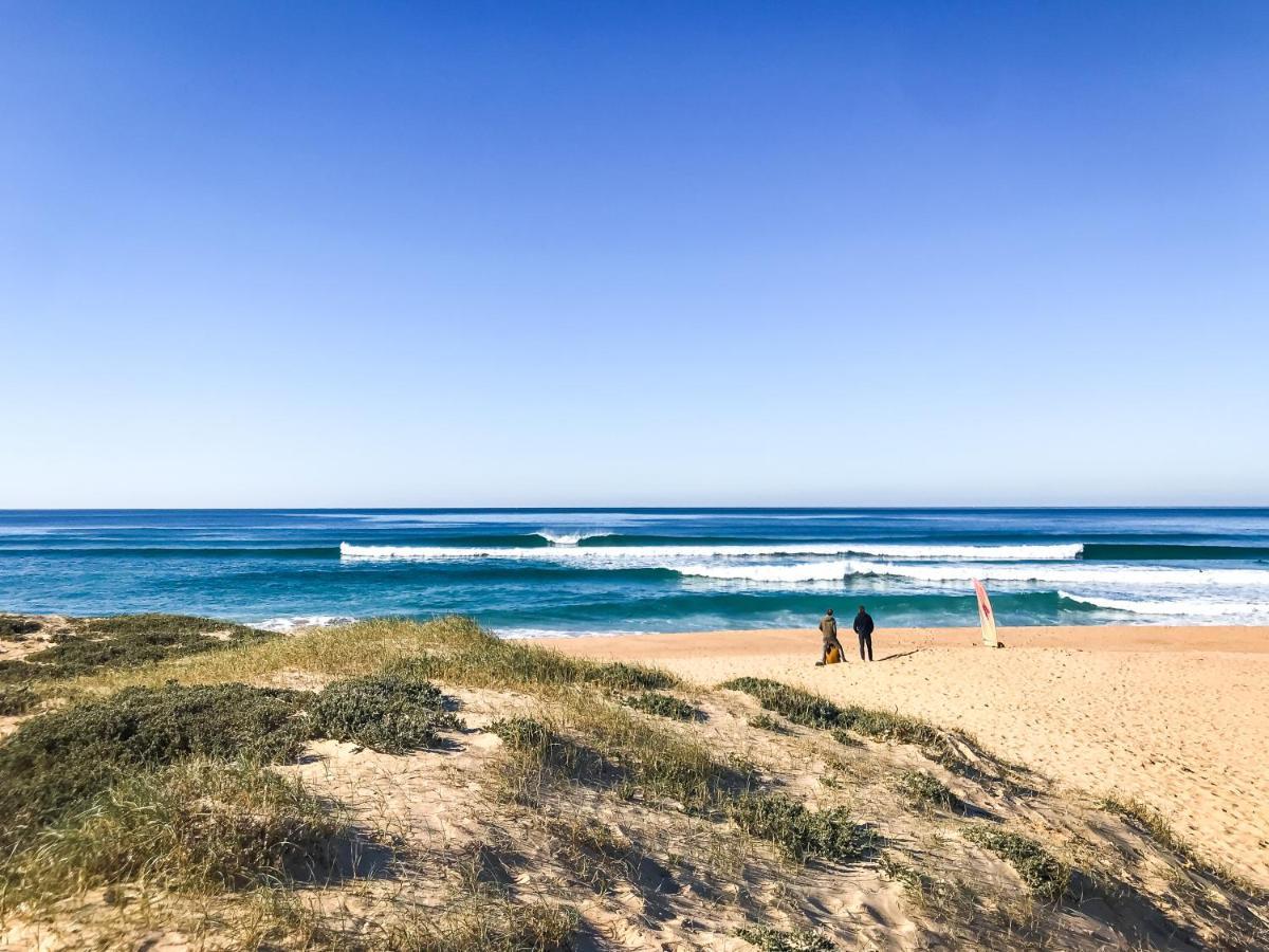 The Far End Surf House - Surf & Yoga Holidays Lourinhã Exterior foto
