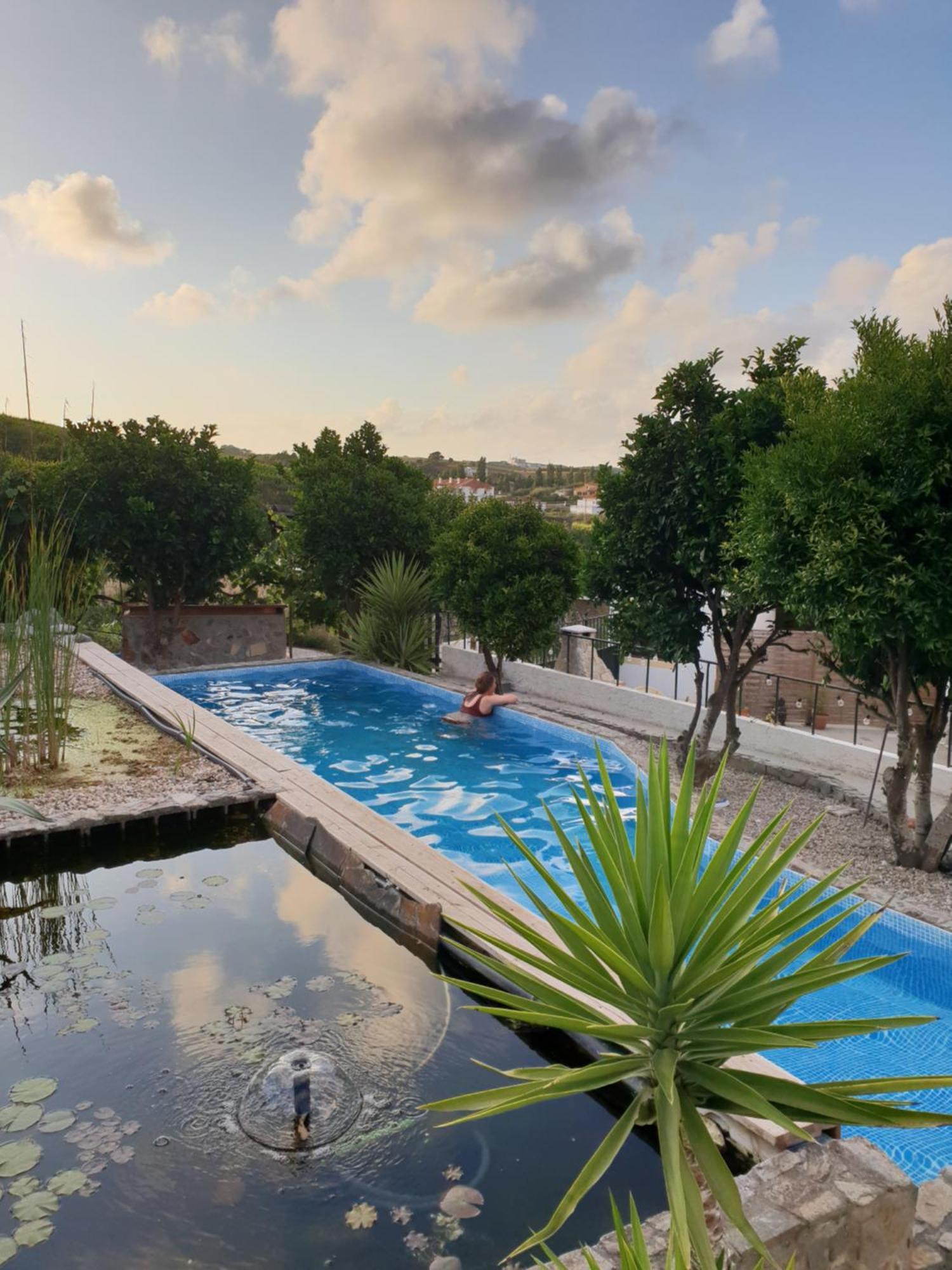 The Far End Surf House - Surf & Yoga Holidays Lourinhã Exterior foto